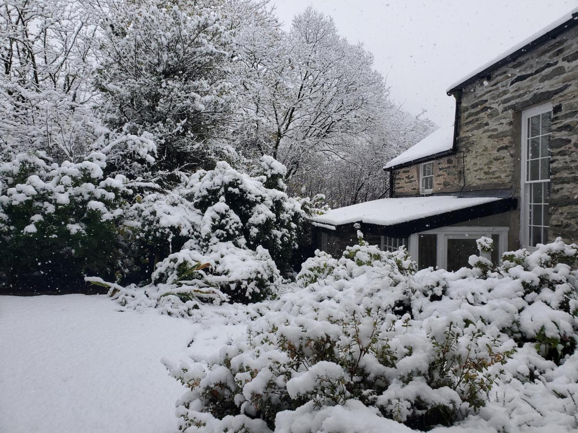 Ty Capel Isa Villa Blaenau Ffestiniog Exterior photo